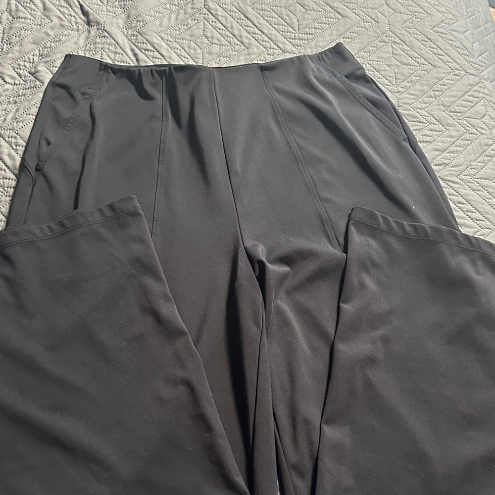 Elegant Black Wide-Leg Pants